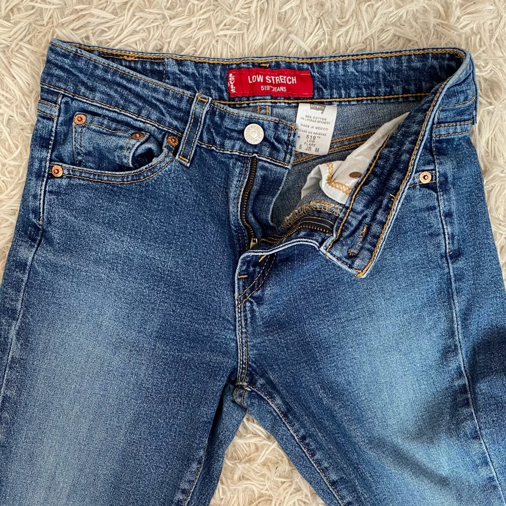 Levi Low Rise stretch flared jeans